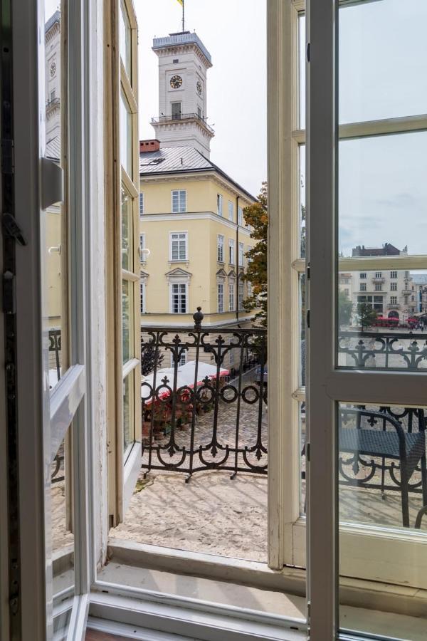 In Town Hostel Lviv Exterior photo