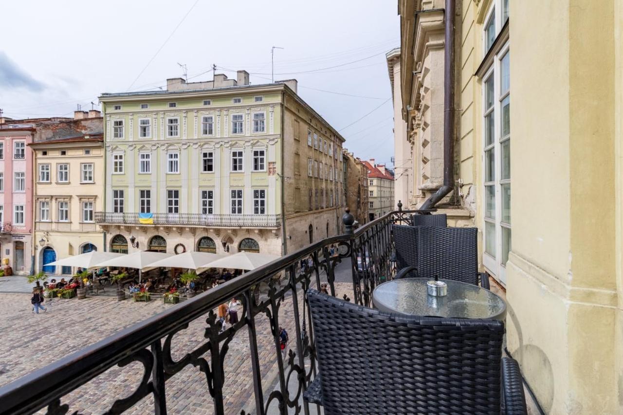 In Town Hostel Lviv Exterior photo