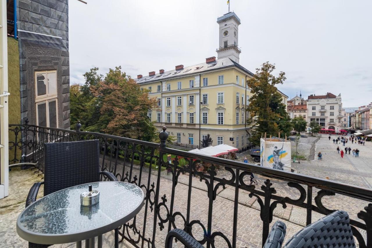 In Town Hostel Lviv Exterior photo